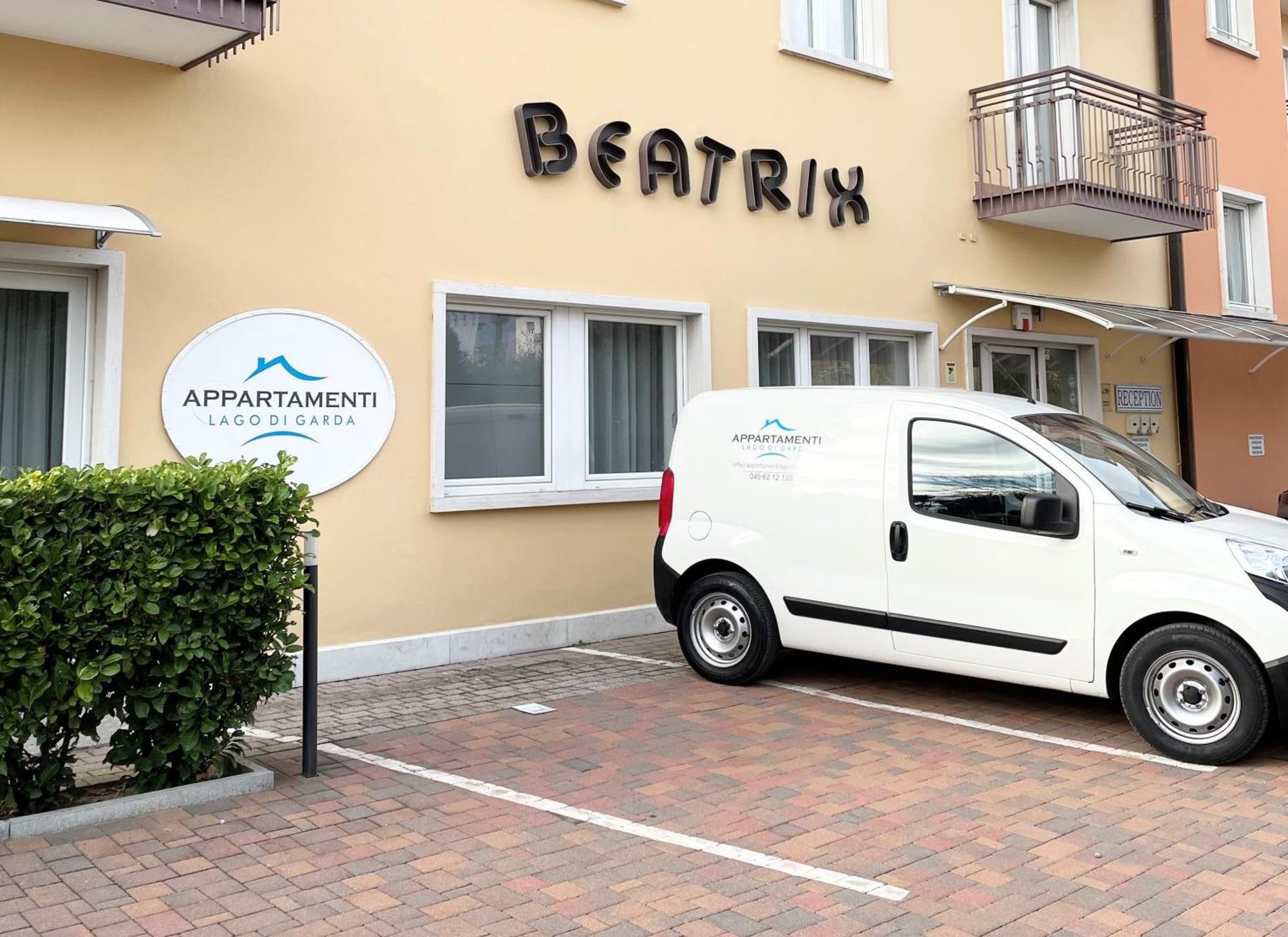 Residence Beatrix บาร์โดลิโน ภายนอก รูปภาพ